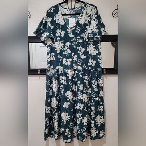 Blueming Green & White Floral V-Neck Maxi Dress – Size 2XL  NWT